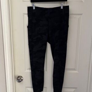 Lululemon Invigorate High-Rise Tight 25" Size 12 Heritage 365 Camo Deep Coal